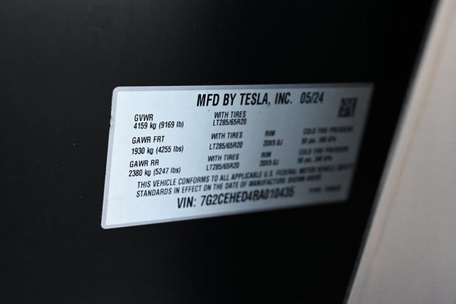 2024 Tesla Cybertruck Foundation Series AWD with Full Self-Driving - 22935836 - 23