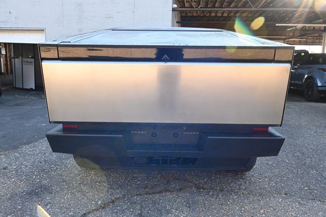 2024 Tesla Cybertruck Foundation Series AWD with Full Self-Driving - 22935836 - 3