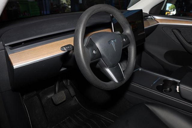 2024 TESLA MODEL Y Long Range AWD - 22933099 - 18