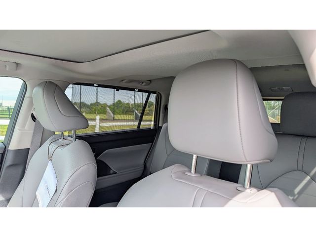 2024 Toyota Highlander XLE FWD - 22912338 - 14