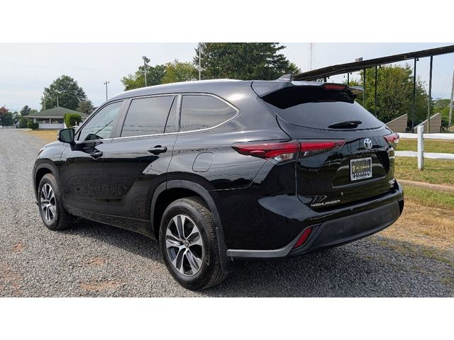 2024 Toyota Highlander XLE FWD - 22912338 - 4