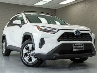 2024 Toyota RAV4 - 2T3RWRFV3RW243694