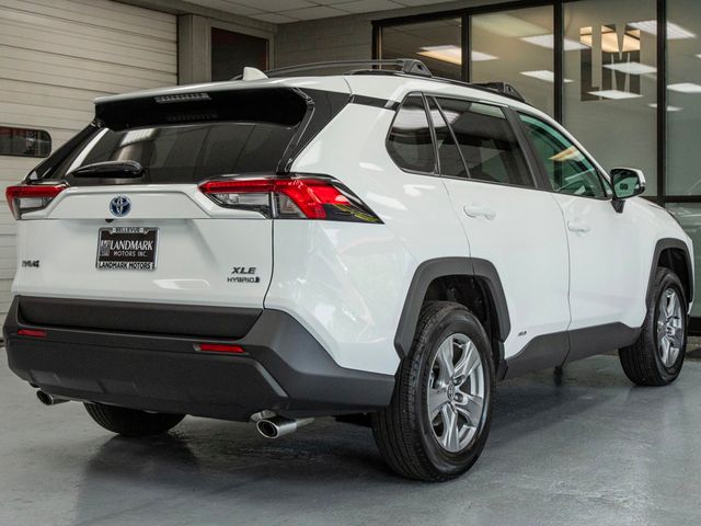 2024 Toyota RAV4 Hybrid XLE AWD - 22904644 - 33