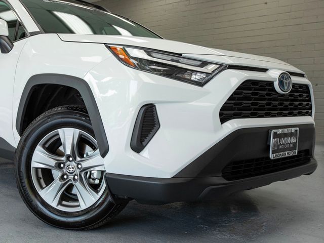 2024 Toyota RAV4 Hybrid XLE AWD - 22904644 - 8