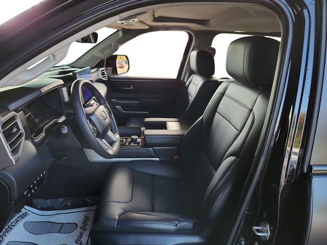 2024 Toyota Sequoia SR5 4WD - 22935827 - 8