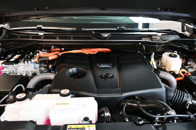 2024 Toyota Sequoia TRD Pro 4WD - 22886039 - 83