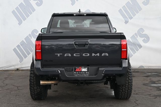 2024 Toyota Tacoma 4WD TRD 4X4 RC Lift 18" METHOD Wheels 35" Mickey Thompson Tires - 22914973 - 4