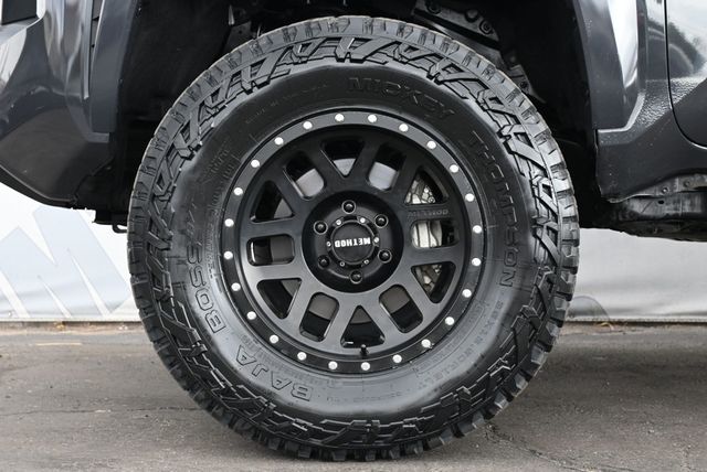 2024 Toyota Tacoma 4WD TRD 4X4 RC Lift 18" METHOD Wheels 35" Mickey Thompson Tires - 22914973 - 6