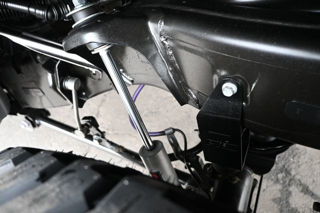 2024 Toyota Tacoma 4WD TRD 4X4 RC Lift 18" METHOD Wheels 35" Mickey Thompson Tires - 22914973 - 8