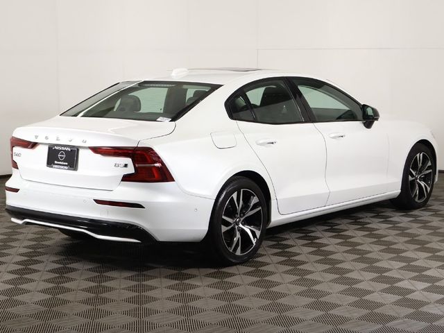 2024 Volvo S60 B5 AWD Plus Dark Theme - 22934452 - 10