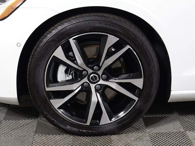 2024 Volvo S60 B5 AWD Plus Dark Theme - 22934452 - 22