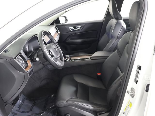 2024 Volvo S60 B5 AWD Plus Dark Theme - 22934452 - 29