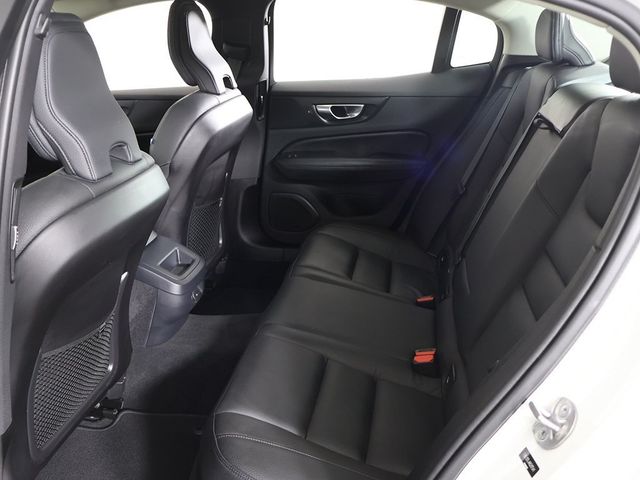 2024 Volvo S60 B5 AWD Plus Dark Theme - 22934452 - 35