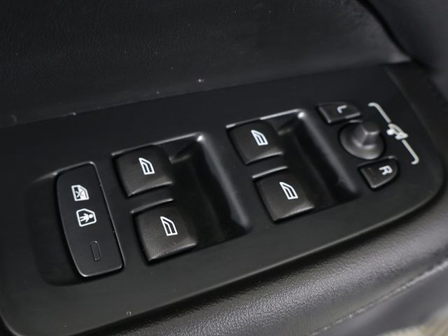 2024 Volvo S60 B5 AWD Plus Dark Theme - 22934452 - 38