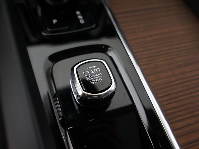 2024 Volvo S60 B5 AWD Plus Dark Theme - 22934452 - 40