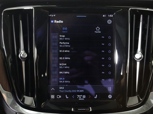 2024 Volvo S60 B5 AWD Plus Dark Theme - 22934452 - 47