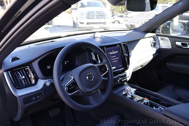 2024 Volvo XC60 Recharge Plug-In Hybrid T8 eAWD PHEV Ultimate Black Edition - 22938075 - 9