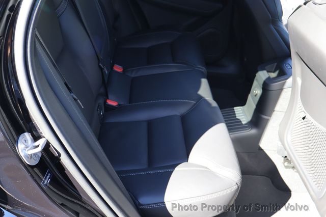 2024 Volvo XC60 Recharge Plug-In Hybrid T8 eAWD PHEV Ultimate Black Edition - 22938075 - 14