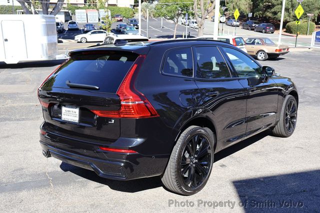 2024 Volvo XC60 Recharge Plug-In Hybrid T8 eAWD PHEV Ultimate Black Edition - 22938075 - 4