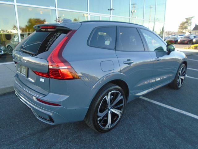 2024 Volvo XC60 Recharge Plug-In Hybrid T8 eAWD PHEV Ultimate Dark Theme - 22937661 - 3