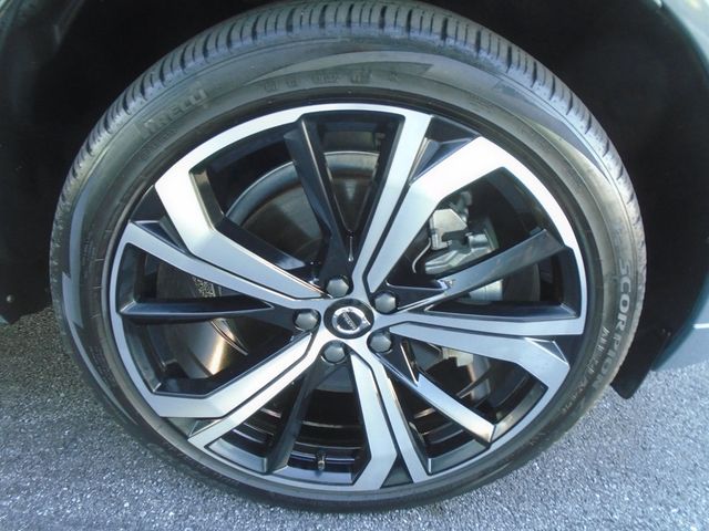 2024 Volvo XC60 Recharge Plug-In Hybrid T8 eAWD PHEV Ultimate Dark Theme - 22937661 - 47