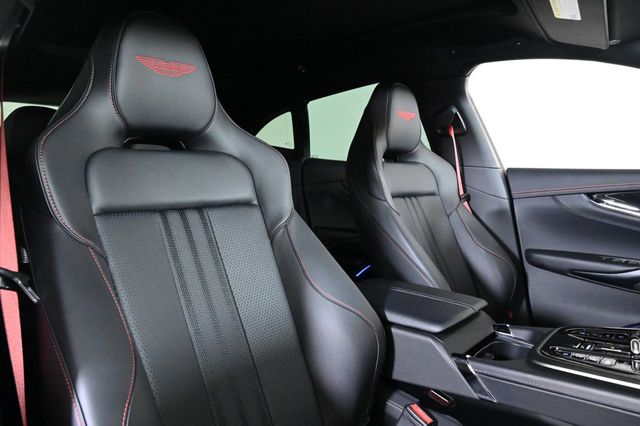 2025 Aston Martin DBX 707 - 22917533 - 11