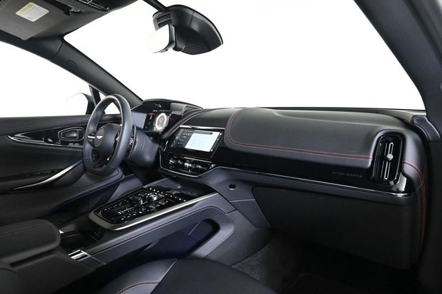 2025 Aston Martin DBX 707 - 22917533 - 17