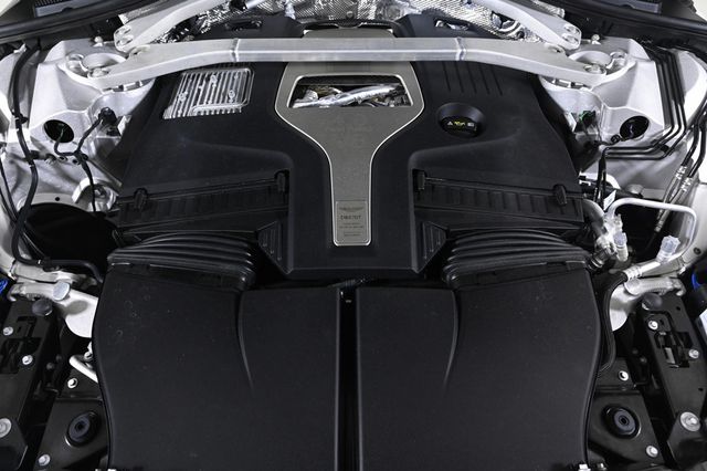 2025 Aston Martin DBX 707 - 22917533 - 28