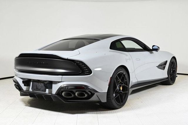 2025 Aston Martin Vanquish Coupe - 22829268 - 14