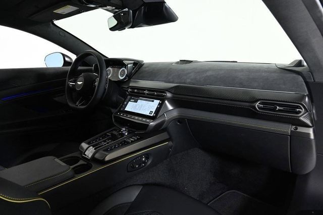 2025 Aston Martin Vanquish Coupe - 22829268 - 18