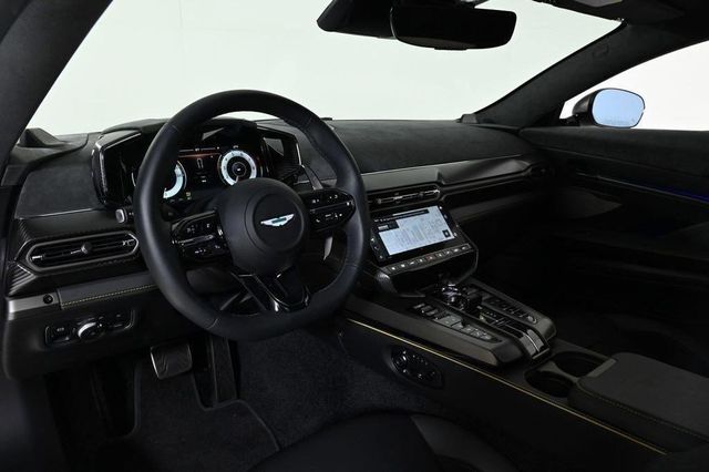 2025 Aston Martin Vanquish Coupe - 22829268 - 2