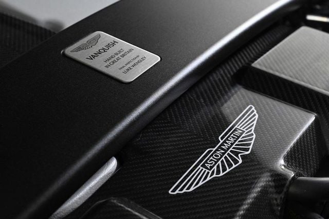 2025 Aston Martin Vanquish Coupe - 22829268 - 34