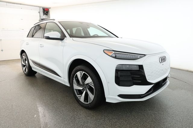 2025 Audi Q6 e-tron Premium Plus quattro with Warm Weather & 20'' Wheel Packages - 22918379 - 2