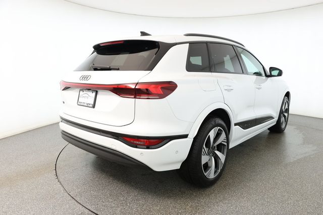2025 Audi Q6 e-tron Premium Plus quattro with Warm Weather & 20'' Wheel Packages - 22918379 - 3