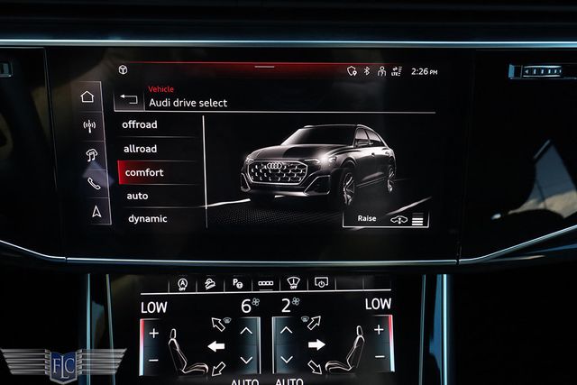 2025 Audi Q8 Prestige 55 TFSI quattro - 22934361 - 32