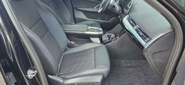 2025 BMW X2 xDrive28i Sports Activity - 22881672 - 27