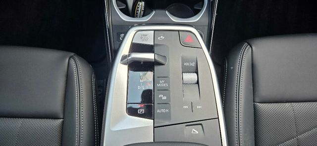 2025 BMW X2 xDrive28i Sports Activity - 22881672 - 31