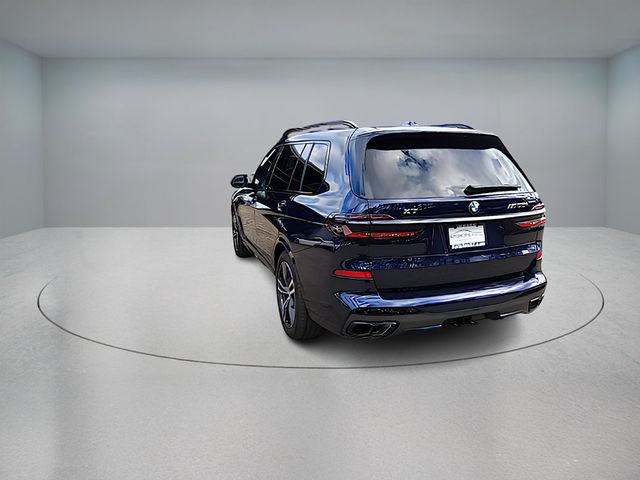 2025 BMW X7 M60i SAV w/ B&W Diamond SS & Driving Assistance Professional Pkg - 22934290 - 6