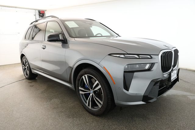 2025 BMW X7 M60i SAV w/ Driving Assistance Professional & Executive Packages - 22931500 - 2