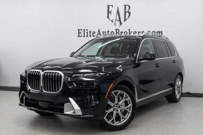 2025 BMW X7 - 5UX23EM00S9X63608