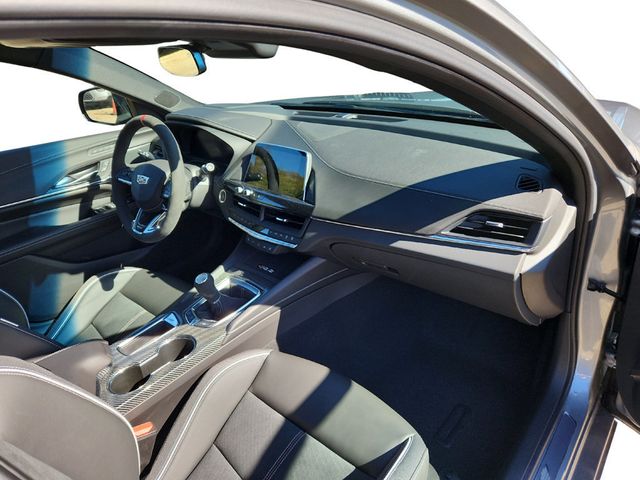 2025 Cadillac CT4-V 4dr Sedan Blackwing w/ C Fiber 1 & 2 Pkgs & Upgraded Upholstery - 22934660 - 11