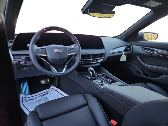 2025 Cadillac CT5 AWD 4dr Sedan Sport with Technology Package & 20'' Alloy Wheels - 22935148 - 13