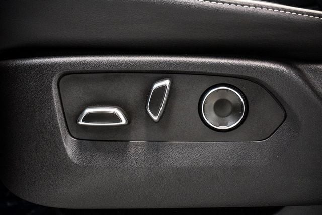 2025 Cadillac Escalade RWD 4dr Premium Luxury - 22871680 - 19