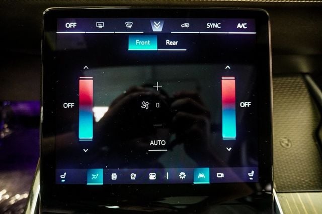 2025 Cadillac Escalade RWD 4dr Premium Luxury - 22871680 - 43