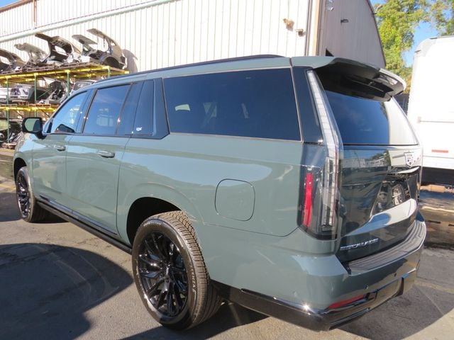 2025 Cadillac Escalade ESV 4WD 4dr Sport - 22937552 - 5