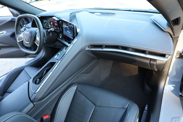 2025 Chevrolet Corvette 2dr Stingray Coupe w/2LT, Z51 Performance Pkg & Susp, Adj Height - 22936133 - 19