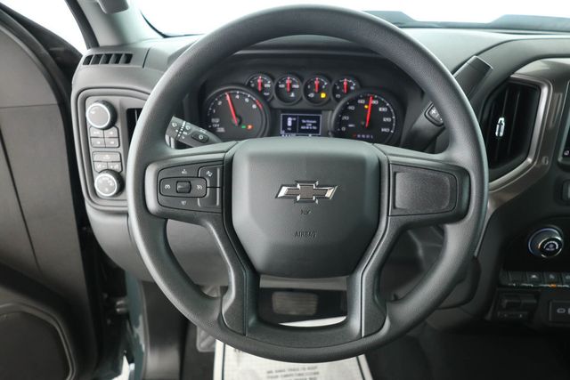 2025 Chevrolet Silverado 1500 4WD Crew Cab 147'' Custom Trail Boss w/ Dark Appearance Package - 22927494 - 10
