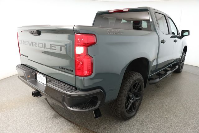 2025 Chevrolet Silverado 1500 4WD Crew Cab 147'' Custom Trail Boss w/ Dark Appearance Package - 22927494 - 3