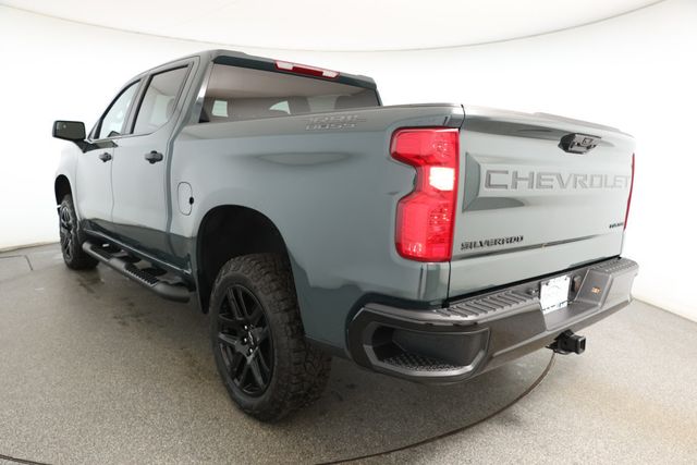 2025 Chevrolet Silverado 1500 4WD Crew Cab 147'' Custom Trail Boss w/ Dark Appearance Package - 22927494 - 5