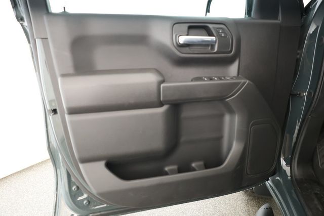 2025 Chevrolet Silverado 1500 4WD Crew Cab 147'' Custom Trail Boss w/ Dark Appearance Package - 22927494 - 7